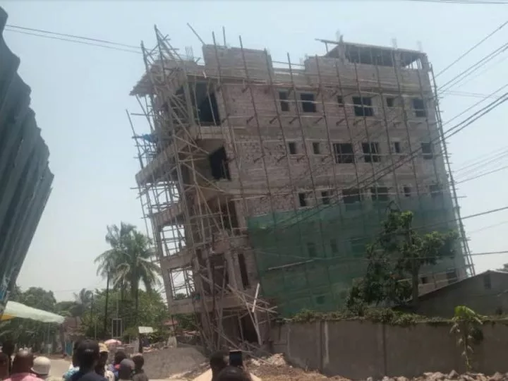 Kinshasa: Un immeuble en construction s’écrouler sur l’avenue Kilolo