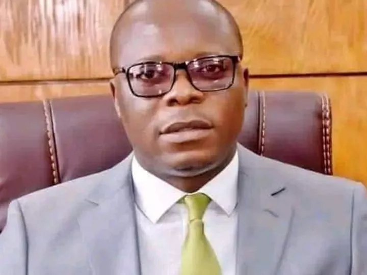 Élections des gouverneurs au Kasaï : Donat Biyenge félicite Crispin Mukendi pour ses nouvelles fonctions et l’invite à travailler au profit de la population