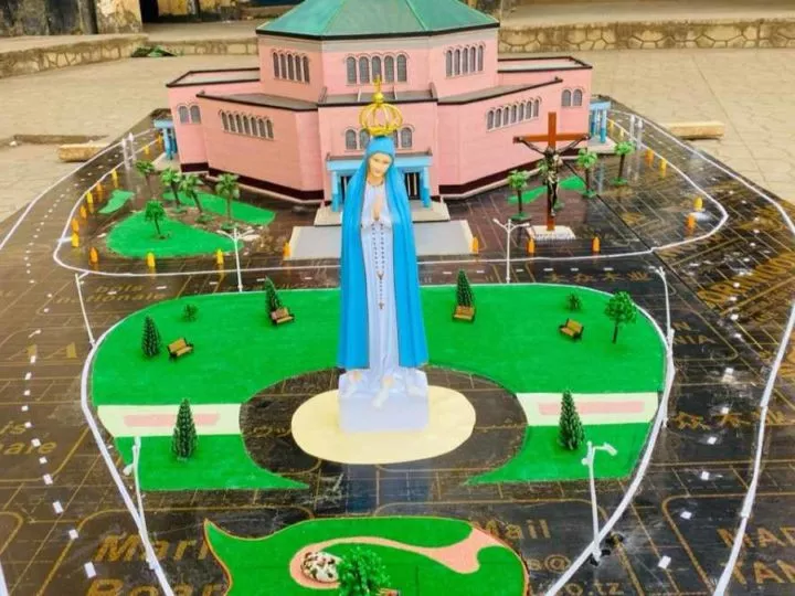 Bastin Kabamba Illumine le Musée National de Lubumbashi avec une Maquette Exceptionnelle