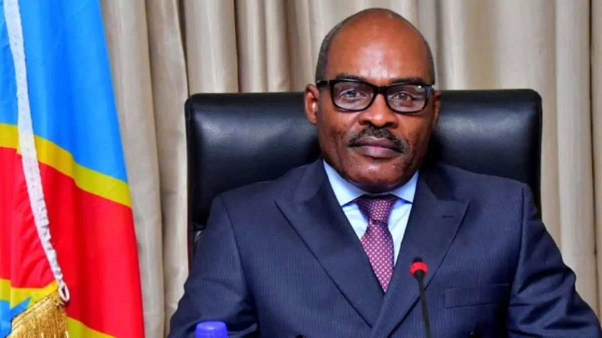 Nicolas Kazadi quitte la RDC pour Paris malgré l’affaire des Forages et Lampadaires