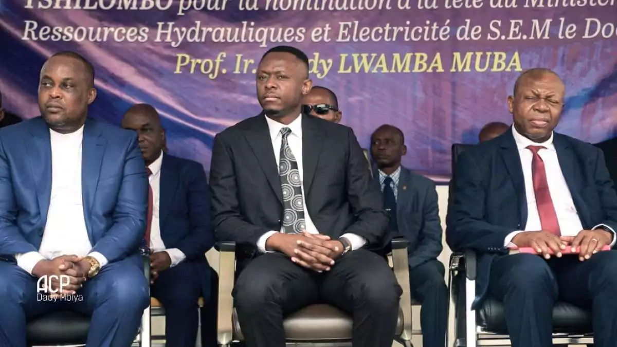 RDC : Le ministre Teddy Lwamba rencontre les agents du ministère des Ressources Hydrauliques