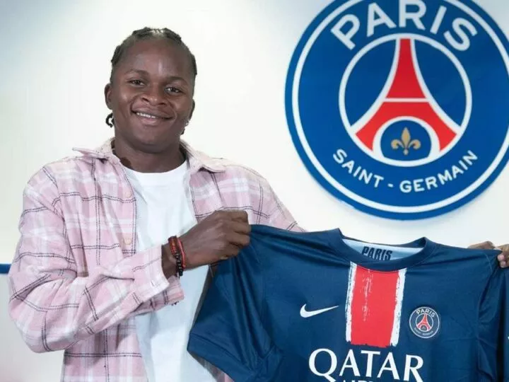 Merveille Kanjinga, la pépite congolaise du TP Mazembe, signe au Paris Saint-Germain
